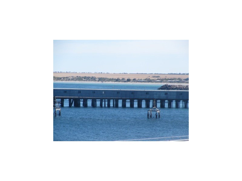 18B Carleton Crescent, Wallaroo SA 5556