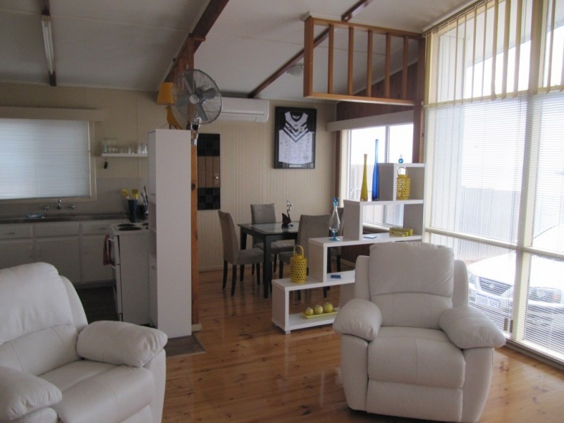 18B Carleton Crescent, Wallaroo SA 5556