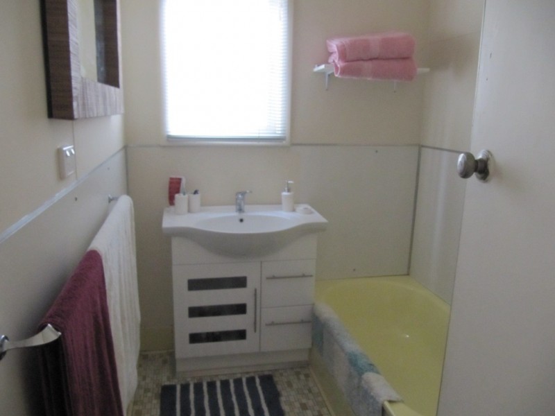 18B Carleton Crescent, Wallaroo SA 5556