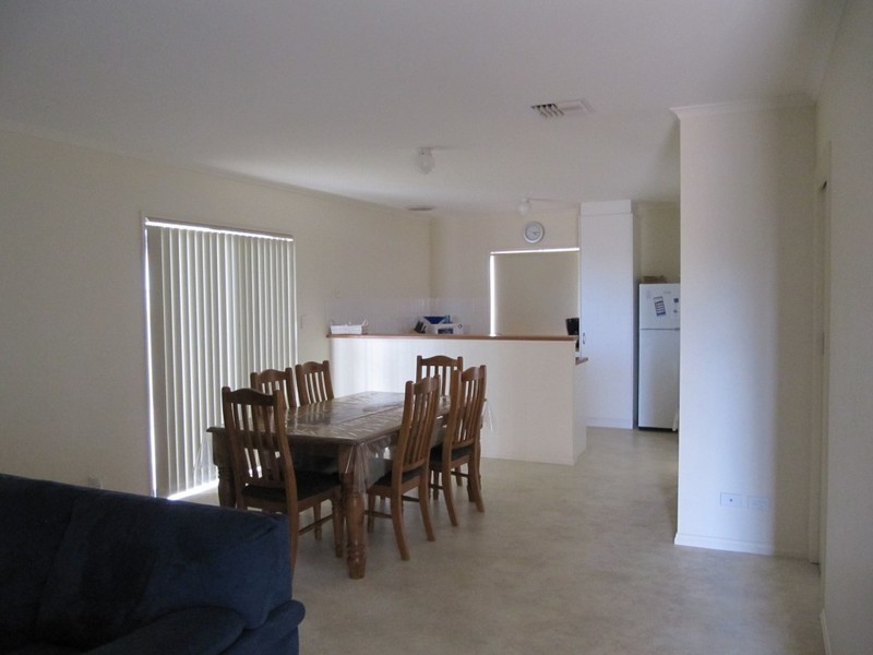 6 Pamir Court, Wallaroo SA 5556