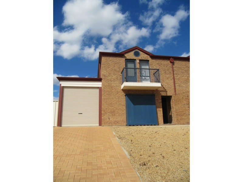 6 Pamir Court, Wallaroo SA 5556