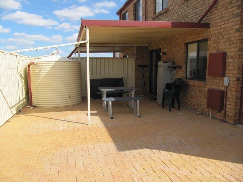 6 Pamir Court, Wallaroo SA 5556