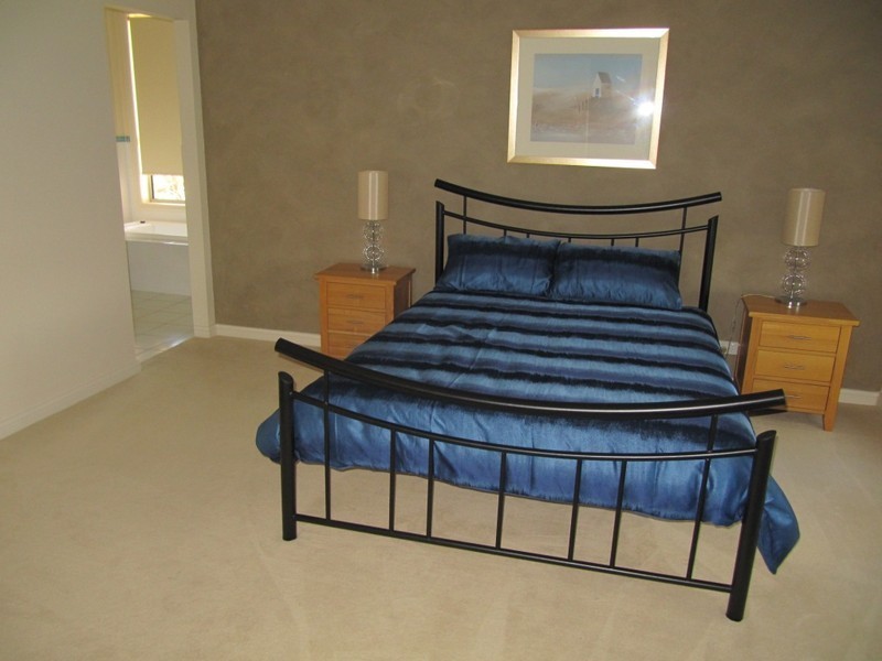 15  Isleworth Street, Wallaroo SA 5556