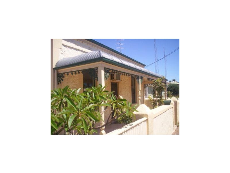 9 Stirling Street, Wallaroo SA 5556