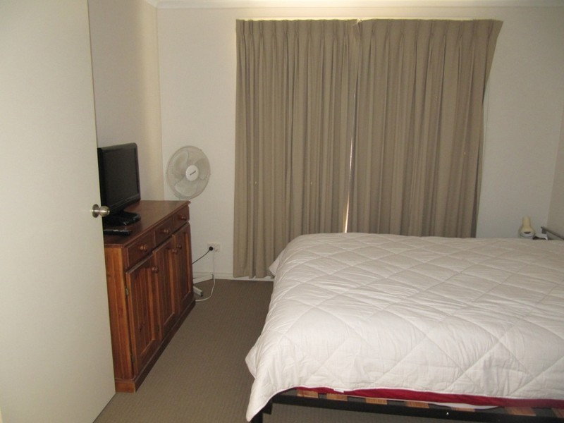 34 Isleworth Street, North Beach SA 5556