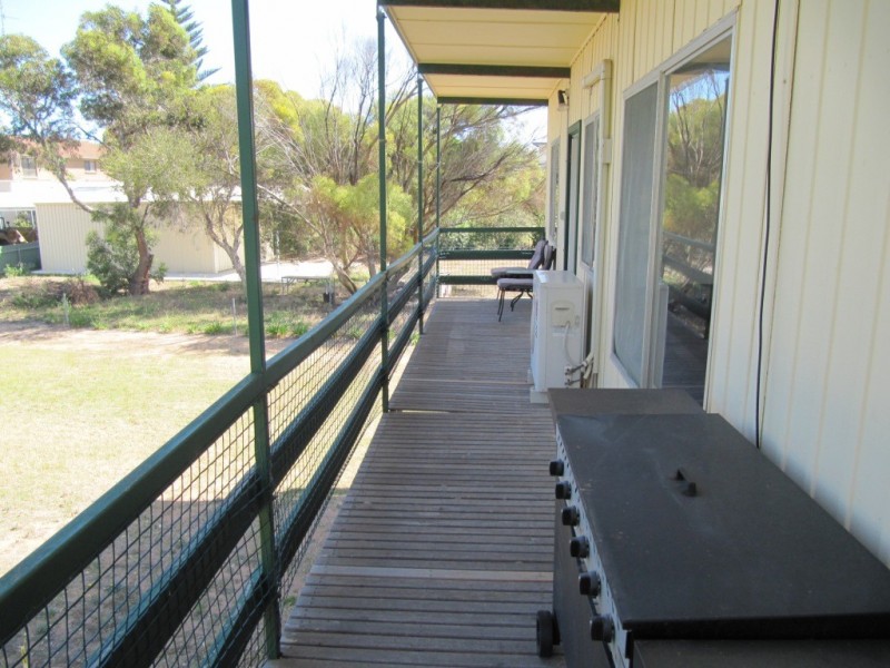 43 Snell Avenue, Port Hughes SA 5558