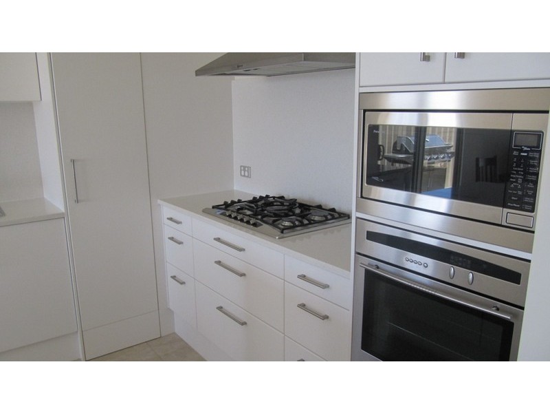 30 Marina Drive, Port Vincent SA 5581