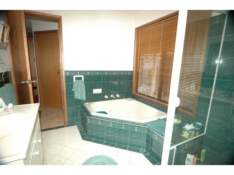 7 Barton Road, Tiddy Widdy Beach SA 5571