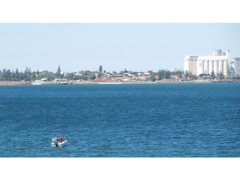 8 Dovenby Street, North Beach SA 5556