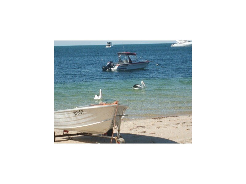 Shack 32 Black Point Drive, Black Point SA 5571