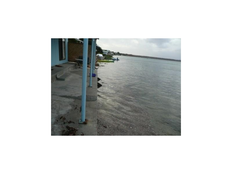 Shack 32 Black Point Drive, Black Point SA 5571