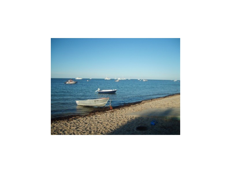 Shack 32 Black Point Drive, Black Point SA 5571