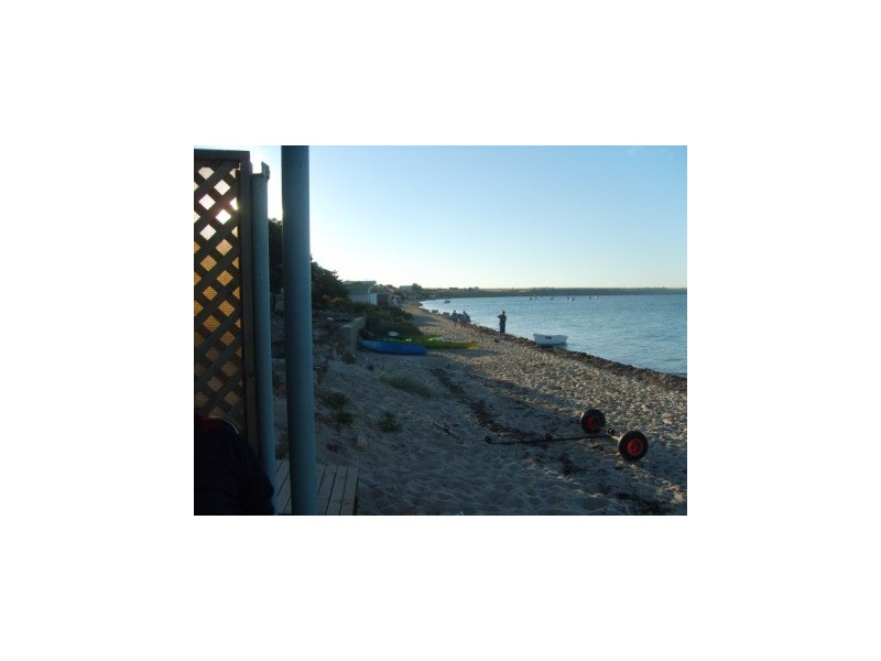Shack 32 Black Point Drive, Black Point SA 5571