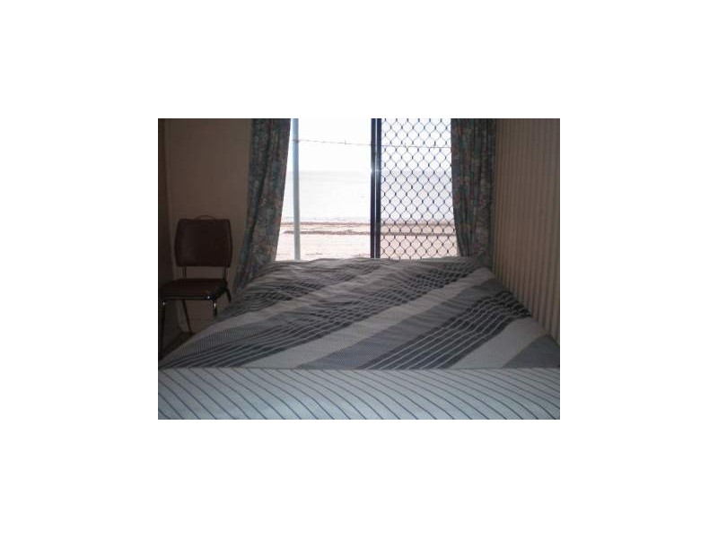 Shack 32 Black Point Drive, Black Point SA 5571