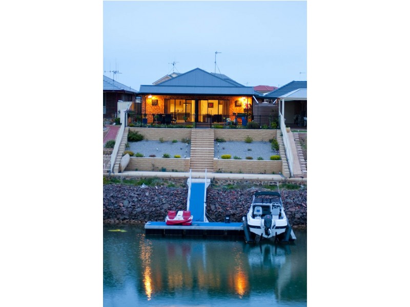 70 Gilmore Crescent, Wallaroo SA 5556