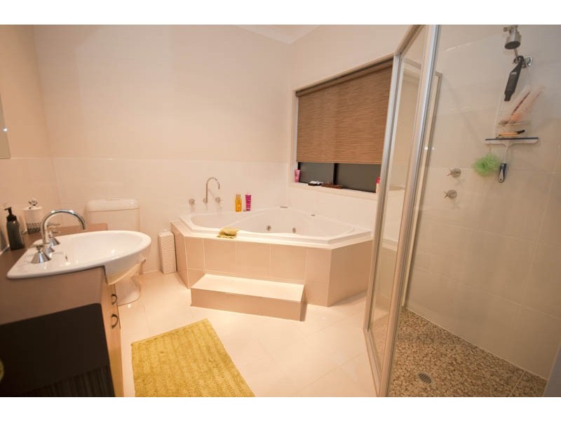 70 Gilmore Crescent, Wallaroo SA 5556