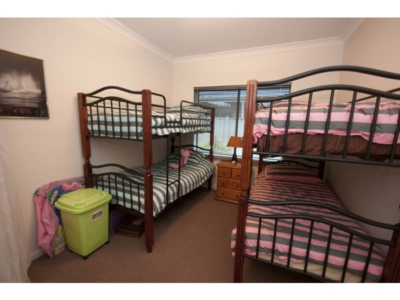 70 Gilmore Crescent, Wallaroo SA 5556