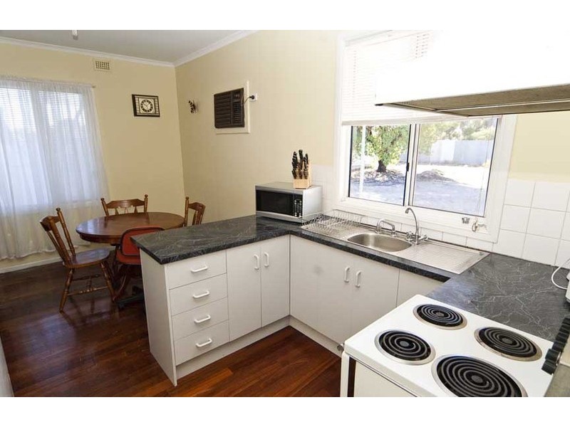 5 Moonta Street, Wallaroo SA 5556