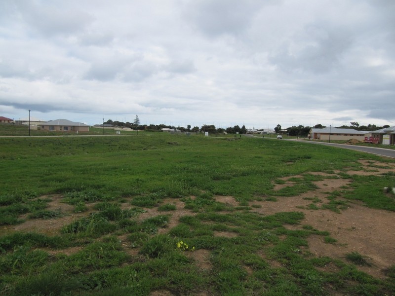 23 Bray Street, Moonta Bay SA 5558