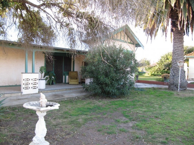 25 Bagot St, Wallaroo SA 5556