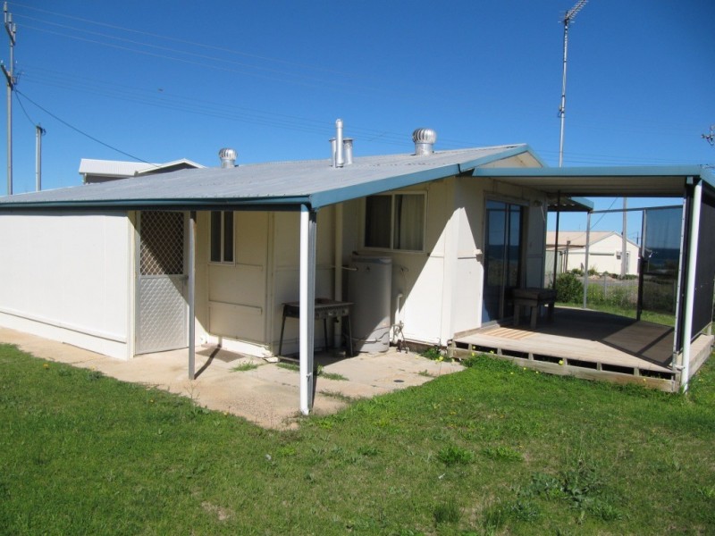 5 Michelle Street, North Beach SA 5556