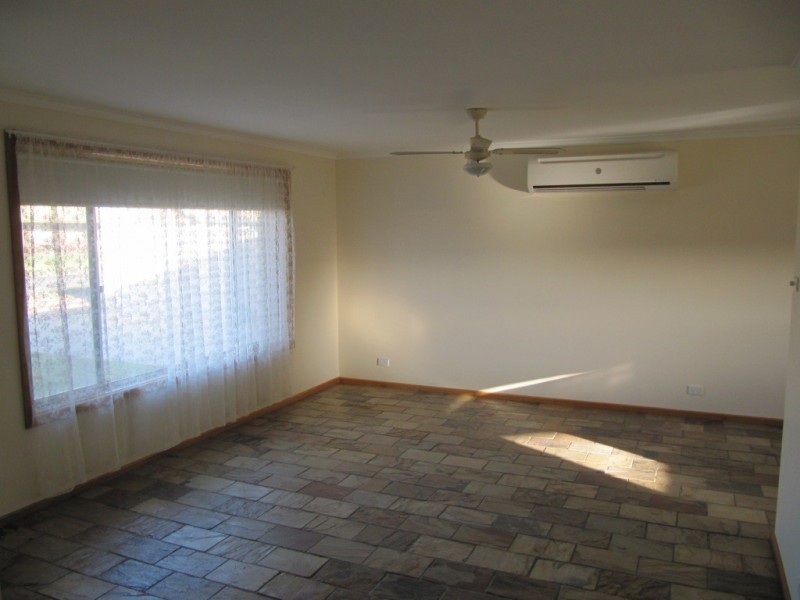 13 Clayton Drive, North Beach SA 5556