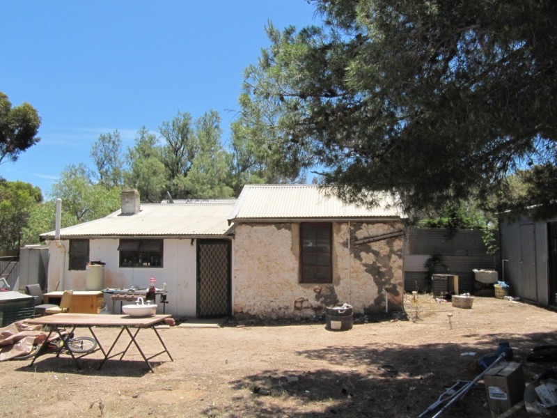 1 Young Street, Moonta Mines SA 5558