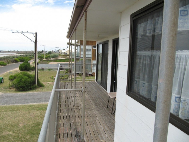 51 Esplanade, North Beach SA 5556