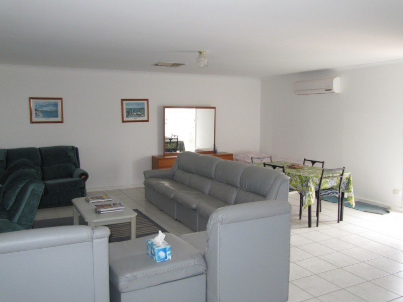 51 Esplanade, North Beach SA 5556