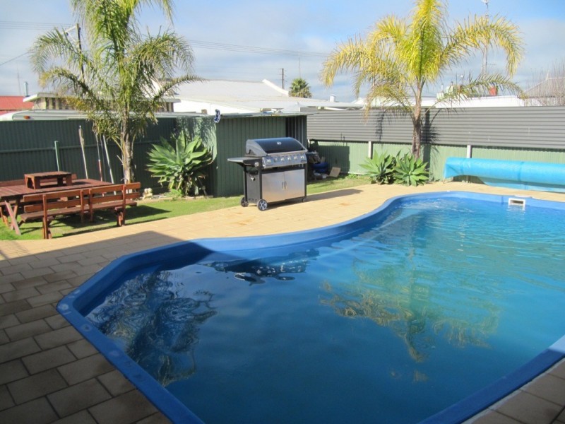 2 Cannon Street, Wallaroo SA 5556