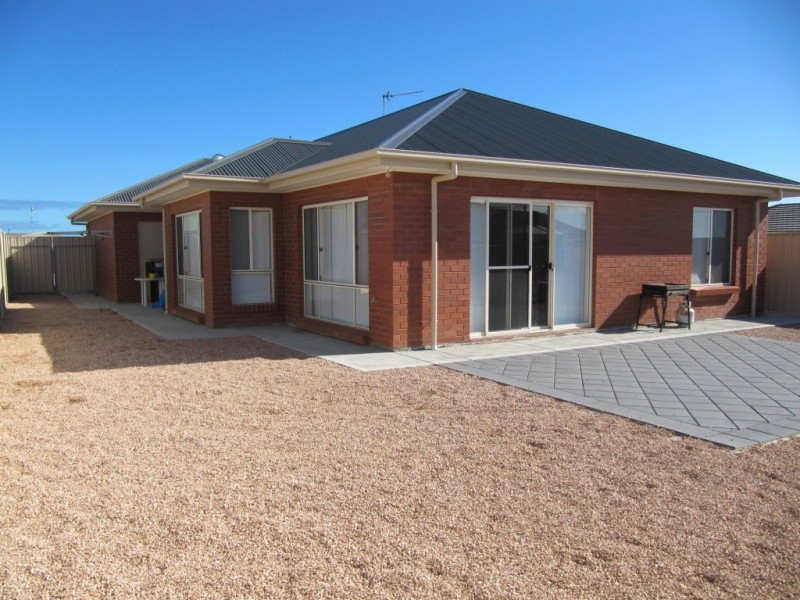 4 Albatross Street, Wallaroo SA 5556