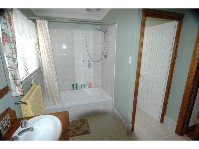 10 Leonard Street, Wallaroo SA 5556