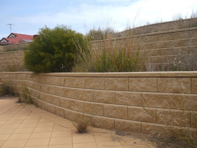 24 Stately Way, Wallaroo SA 5556