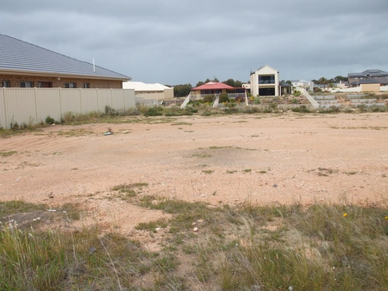 24 Stately Way, Wallaroo SA 5556