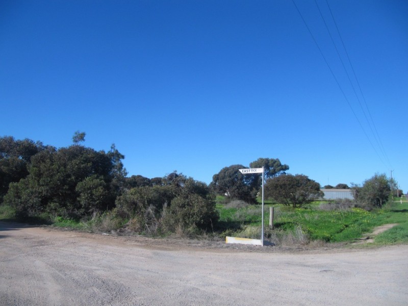 856 magazine Road, Wallaroo SA 5556