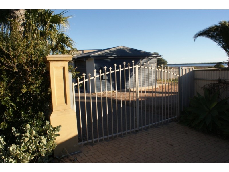57 Kerley Street, Port Broughton SA 5522