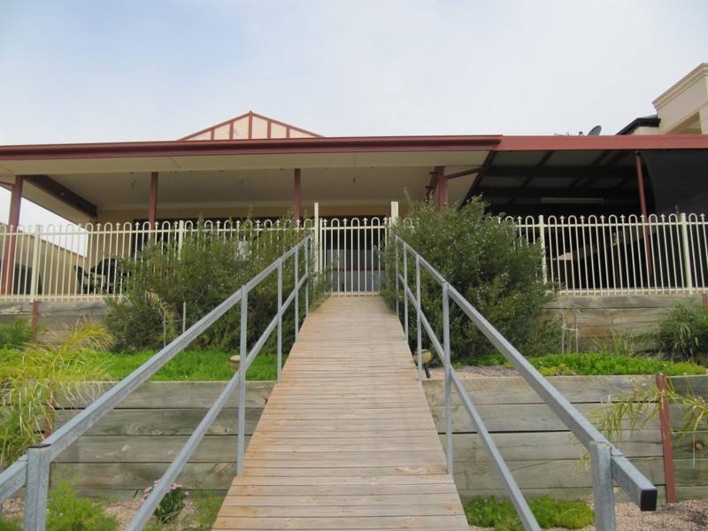 113 Gilmore Crescent, Wallaroo SA 5556