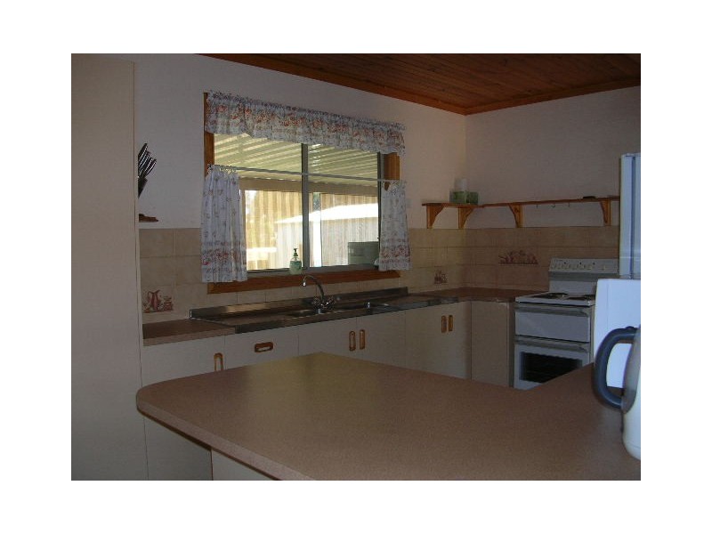 27 Furner Crescent, Port Hughes SA 5558