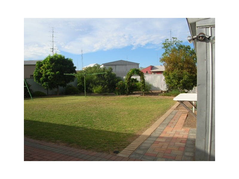 27 Furner Crescent, Port Hughes SA 5558