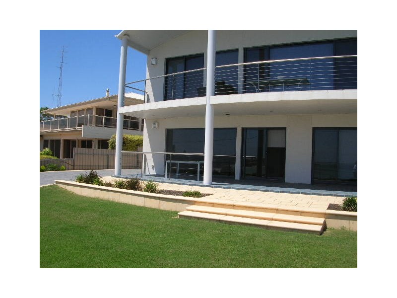 2 Cunliffe Street, Port Hughes SA 5558