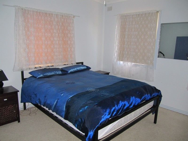 19 Trelawney Street, Moonta Bay SA 5558