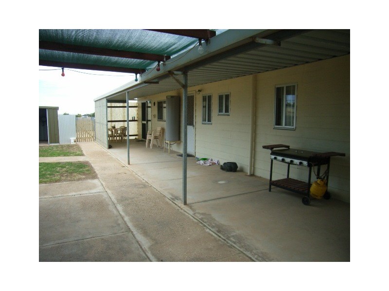 2 Richard Street, Wallaroo SA 5556