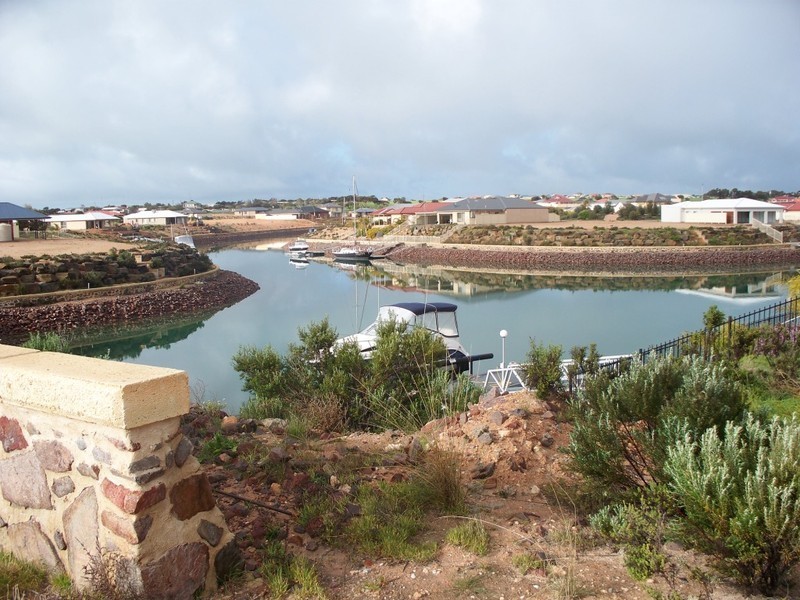 2 Stately Way, Wallaroo SA 5556