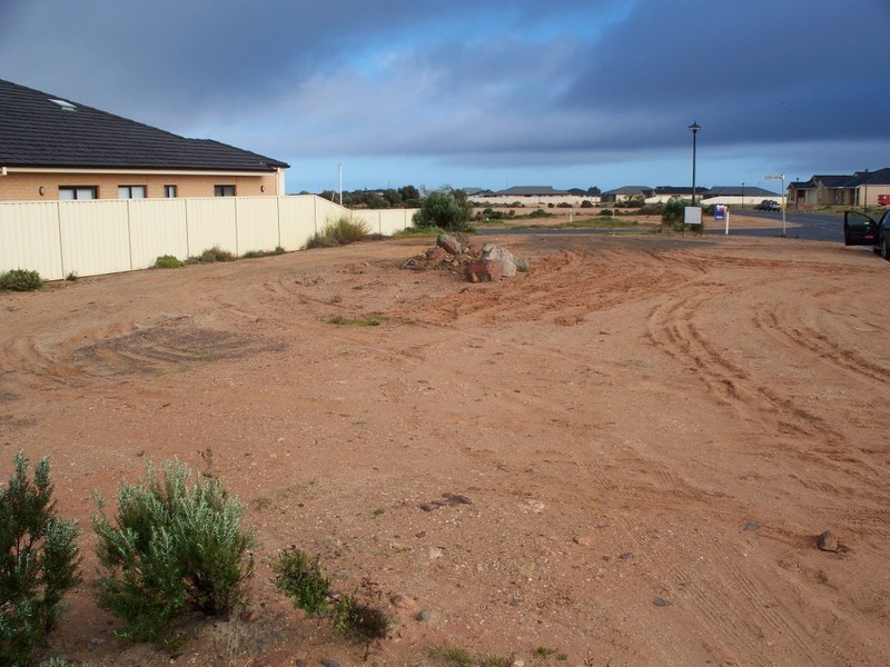 2 Stately Way, Wallaroo SA 5556