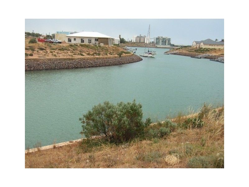 82 Stately Way, Wallaroo SA 5556