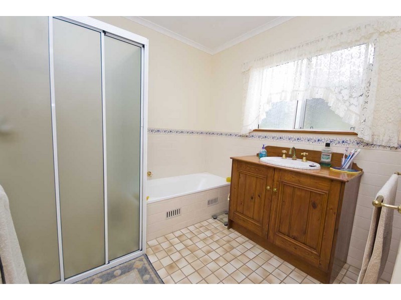 1 Kempe Street, Port Vincent SA 5581