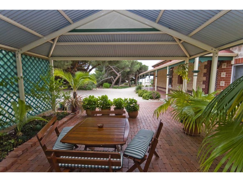 1 Kempe Street, Port Vincent SA 5581