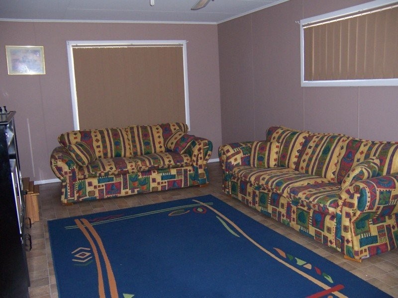 . Sun River Chalet Unit 2, Kalbarri WA 6536