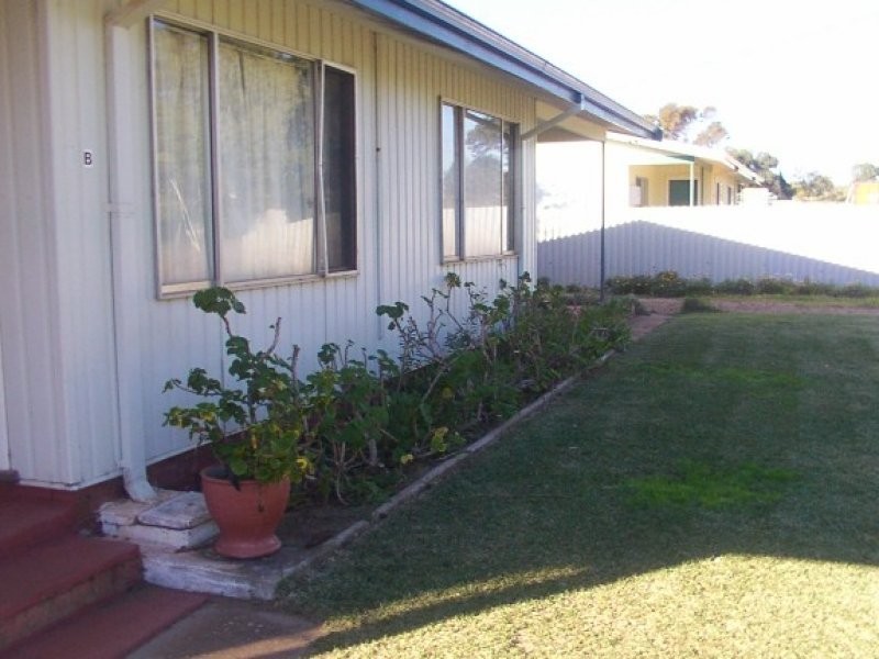 7 Clifton Place, Kalbarri WA 6536