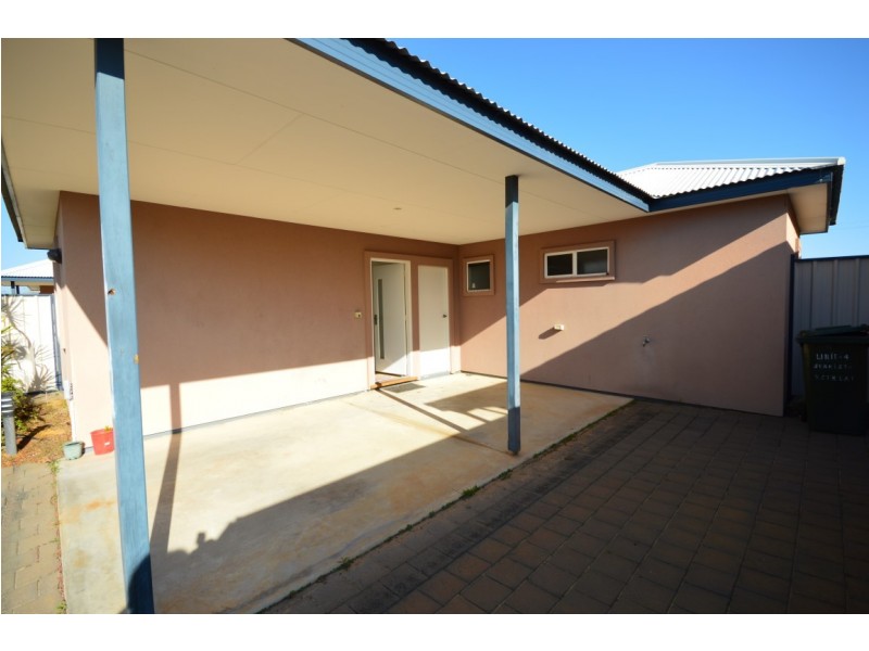 4/4 Seakist Retreat, Kalbarri WA 6536